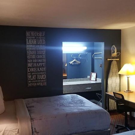 Osu King Bed Hotel Room 109 Wi-Fi Booking Stillwater Buitenkant foto